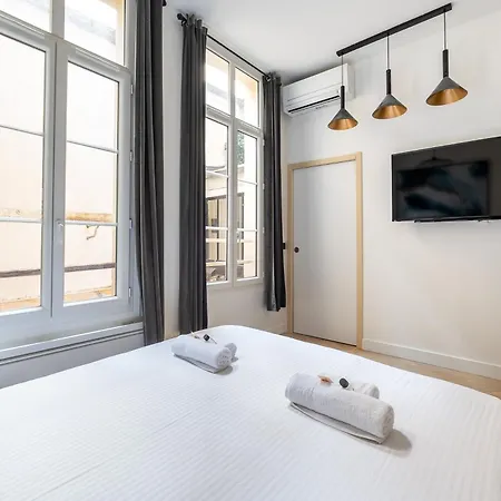 Le Marais L 5br & Ac - Duplex In * Parigi